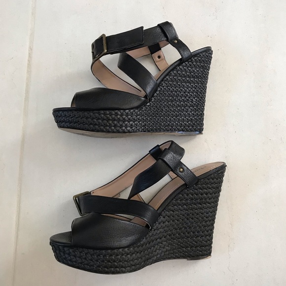 Charles by Charles David Alicia Wedge Sandals - Picture 4 of 8